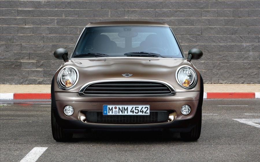  Mini One Clubman 2009 года  (фото 4 из 9)